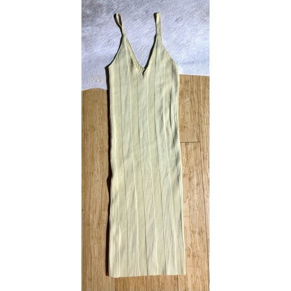 Bershka strappy ribbed Women's midi dress Yellow‎ With V-Neck Size Medium Preppy - Picture 2 of 4